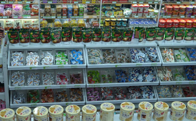 新手如何開零食店，學(xué)會這些輕松把店開起來