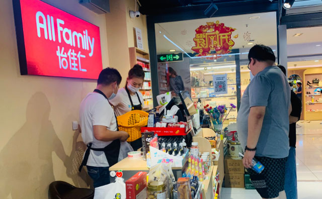 怡佳仁：春天來了，零食店加盟市場復(fù)蘇回暖！