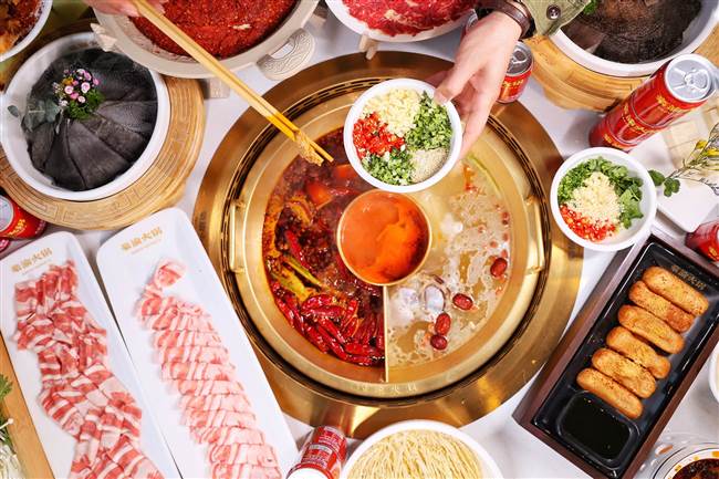 新派火鍋品牌和 火鍋，哪個更值得投資？