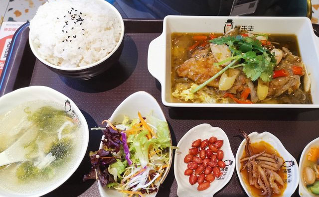 創(chuàng)業(yè)新手怎么開烤魚飯店，新手開烤魚飯店3大注意事項