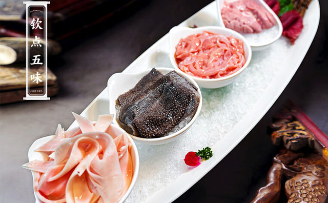 丹東開火鍋加盟店，如何規(guī)劃門頭形象？