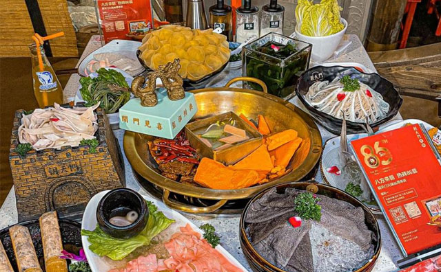 在洪崖洞吃朝天門火鍋是種什么體驗？