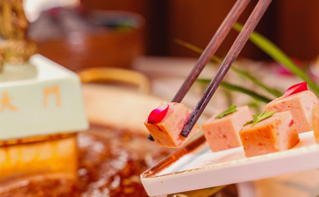 火鍋店遇到投訴該如何正確處理？