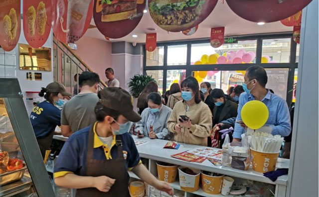 合作快樂(lè)星漢堡的這群創(chuàng)業(yè)者是怎么想的？