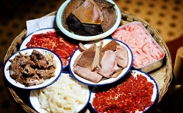 臨汾頭家俱樂部主題燒鹵火鍋，李八哥火鍋登陸襄汾！