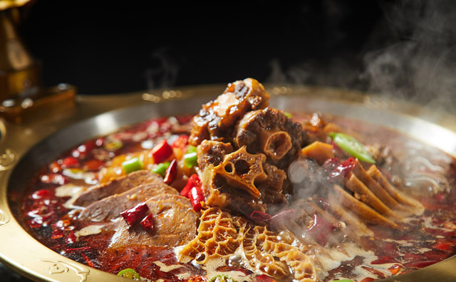 筋牛哥全牛鍋，一鍋一頭牛10個部位