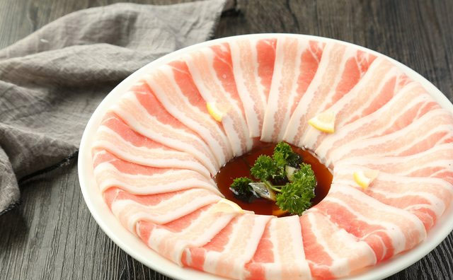 烤肉店怎么開可以火起來，這幾個(gè)方面你要做好