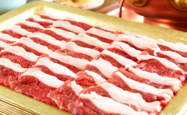 開火鍋店，學(xué)會(huì)這2個(gè)創(chuàng)新思路，不愁新客！