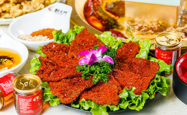 如何做好火鍋店？無非就是口味和特色