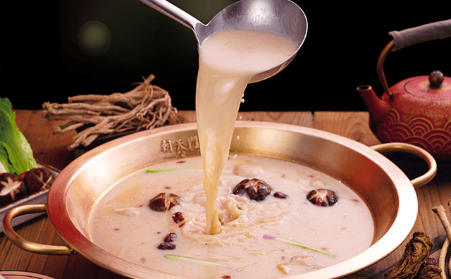 冬季吃什么暖和？鮮香菌湯火鍋?zhàn)萄a(bǔ)身心