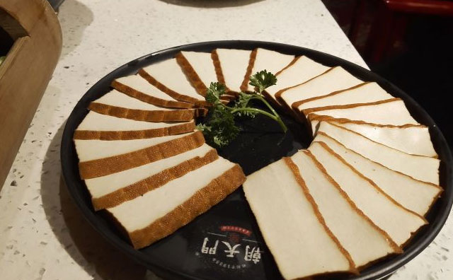 來年準(zhǔn)備開火鍋店，需要做哪些準(zhǔn)備？