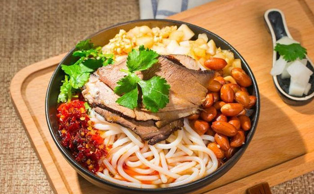 新手開(kāi)粉鹵店不知怎么做，教你三招快速上手