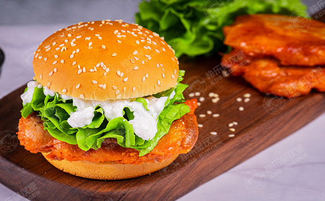 想從眾多品牌中脫穎而出？快樂星漢堡這樣做！