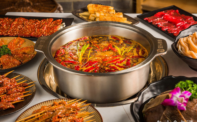 為什么越來(lái)越多的火餐飲店開始采用明檔廚房