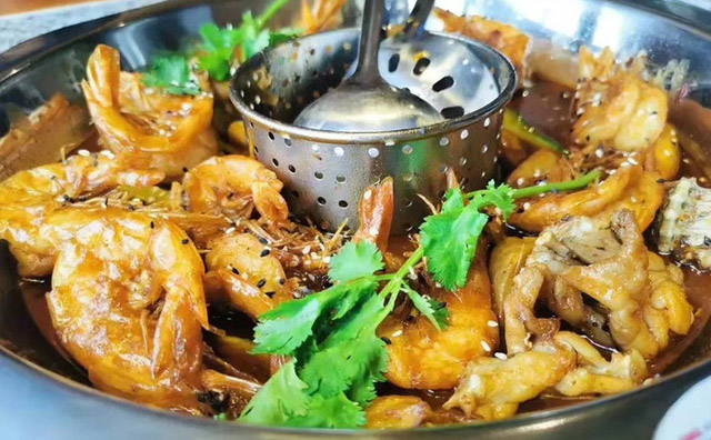 蝦火鍋店一定要加盟嗎？告訴你加盟與自創(chuàng)的區(qū)別