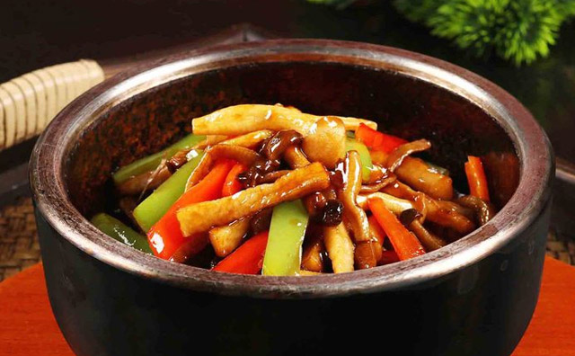 自己開餐館應(yīng)該怎么做，新手開餐館步驟都在這里