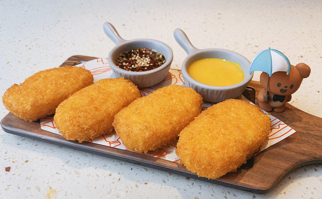 怎樣經(jīng)營(yíng)好一家有特色的炸雞店，這三點(diǎn)需要了解