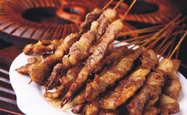 開燒烤店怎么才能經(jīng)營(yíng)得很好，重點(diǎn)是做好這些方面