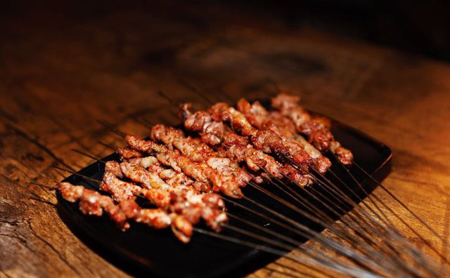 燒烤店位置太偏僻怎么辦，改善現(xiàn)狀就靠這些