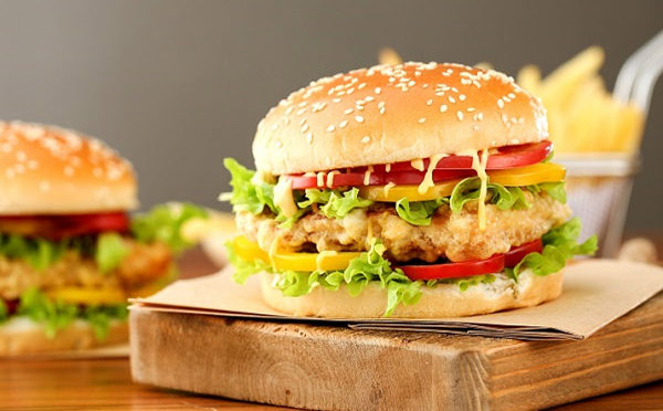 投資一家漢堡店怎么樣，總投資要多少