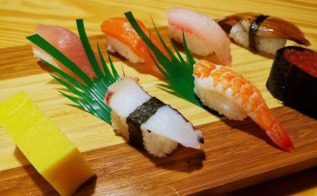 能吸引年輕人的小吃有哪些，開小吃店要注意些什么