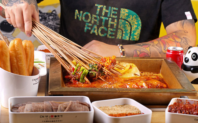 新開一家餐飲店送些什么小禮品好？餐飲店開業(yè)送禮物好嗎