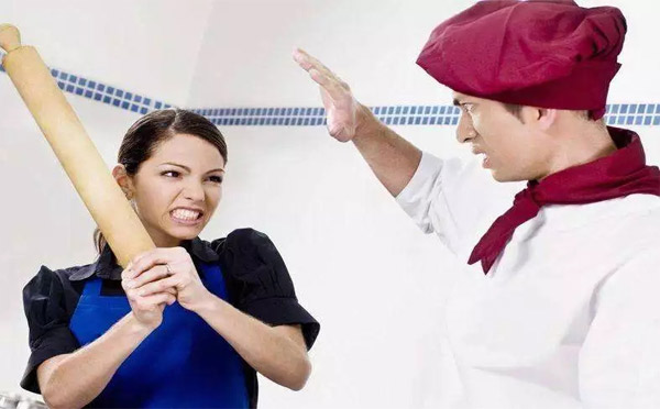 餐飲店長和廚師長鬧矛盾，前廳后廚到底應(yīng)該誰聽誰