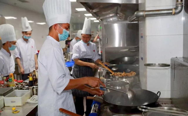 一頓年夜團圓飯，800萬廚師都懂的心酸！