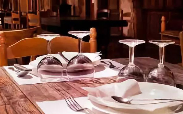 餐廳運營不當(dāng)?shù)闹饕?，你中槍了哪? title=