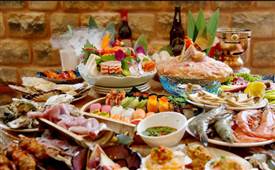 開家自助餐廳掙錢嗎？