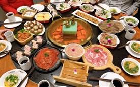 三線城市開(kāi)店做餐飲，到底有多難？