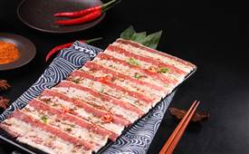 10月份餐飲收入增速年內(nèi)首次轉(zhuǎn)正，豬肉價格下降2.8％