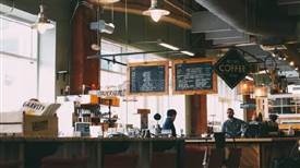 相比于茶飲的迅速崛起，咖啡則更像一位低調的前行者