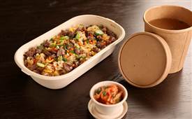 五一假期餐飲消費(fèi)需求強(qiáng)勁釋放，部分餐廳排隊(duì)等位超過1000桌