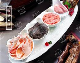 火鍋內(nèi)臟菜品，除了毛肚鴨腸，還有肥腸也經(jīng)典