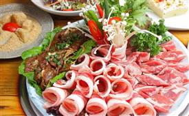 在鎮(zhèn)上開(kāi)一家烤肉店的投資風(fēng)險(xiǎn)大嗎